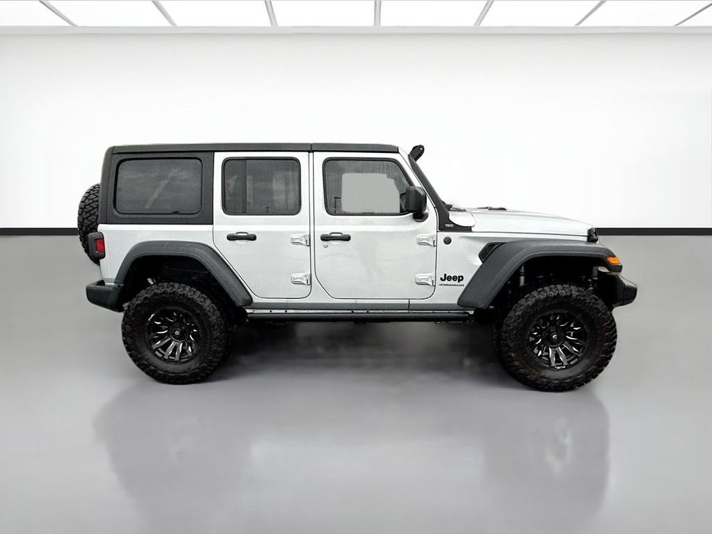 2024 Jeep Wrangler — detail view