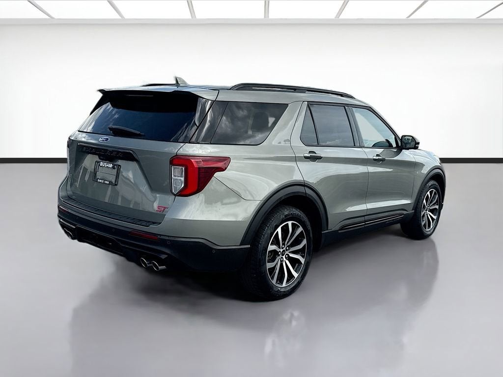 2020 Ford Explorer — detail view