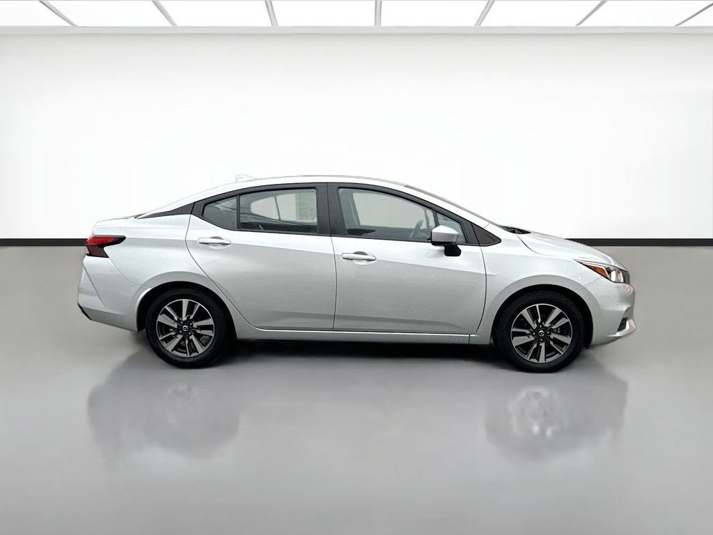 2022 Nissan Versa — detail view