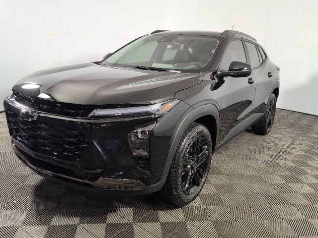 2026 Chevrolet Trax ACTIV in Mosaic Black Metallic — front three-quarter view