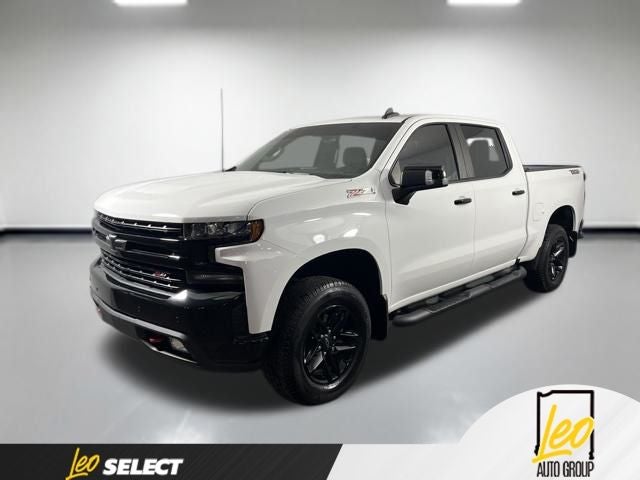 2021 Chevrolet Silverado 1500 LT Trail Boss in Summit White — front three-quarter view