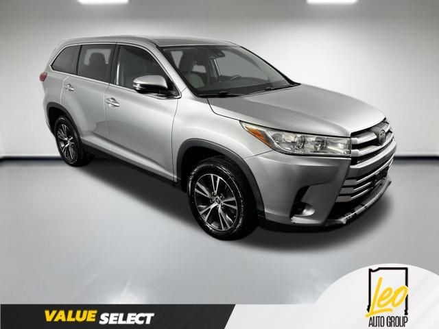 2019 Toyota Highlander — interior view