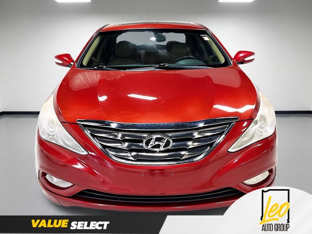 2013 Hyundai Sonata — side profile view