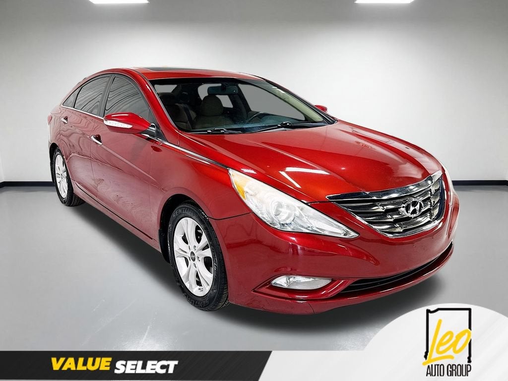 2013 Hyundai Sonata — detail view